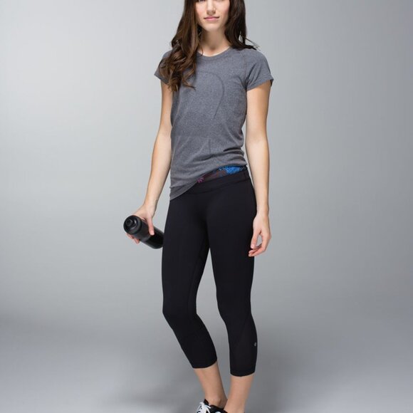 Lululemon Run: Inspire Crop II Black / Petal Pop Multi - Picture 4 of 14
